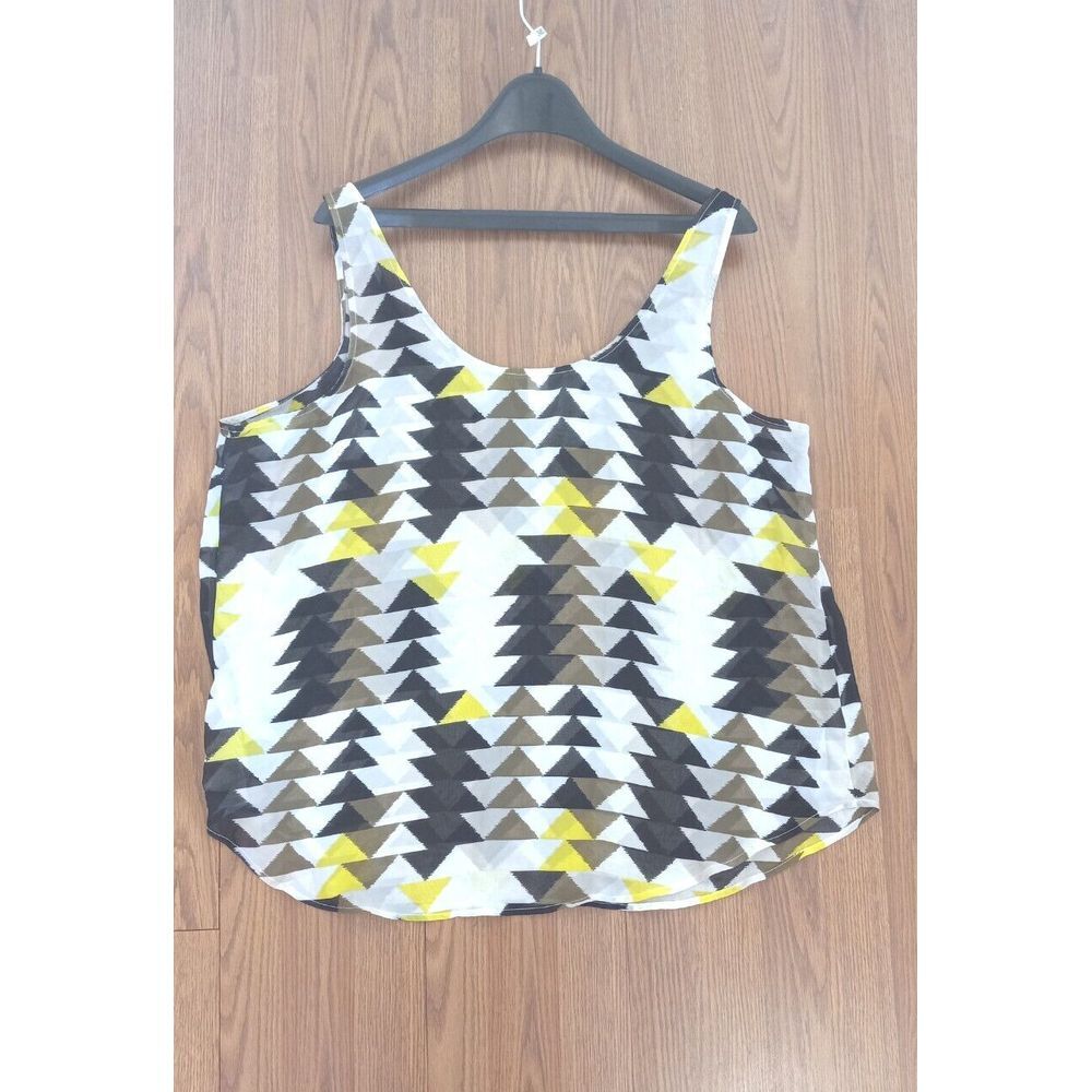 Size XXL / ttg by old navy made by 100% polyester color Yellow green round neck